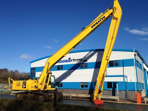 long reach hydraulic excavators